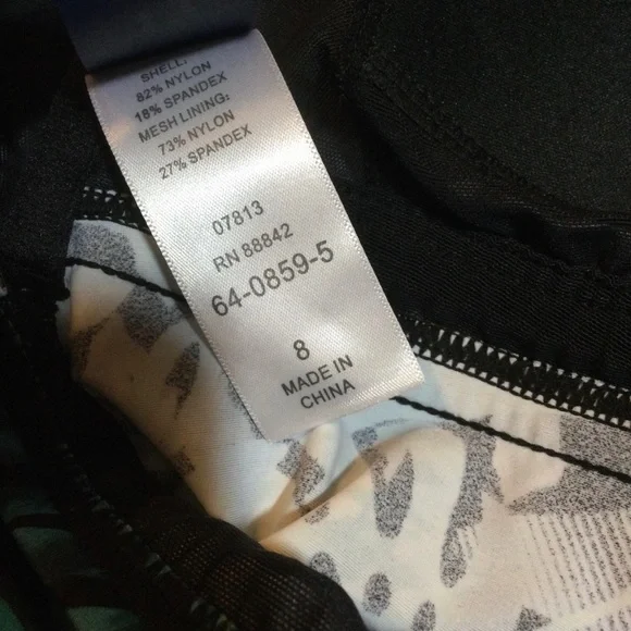 Swimsuits For All NWT V-Neck Flyaway Tankini Top, size 8 - Picture 7 of 7